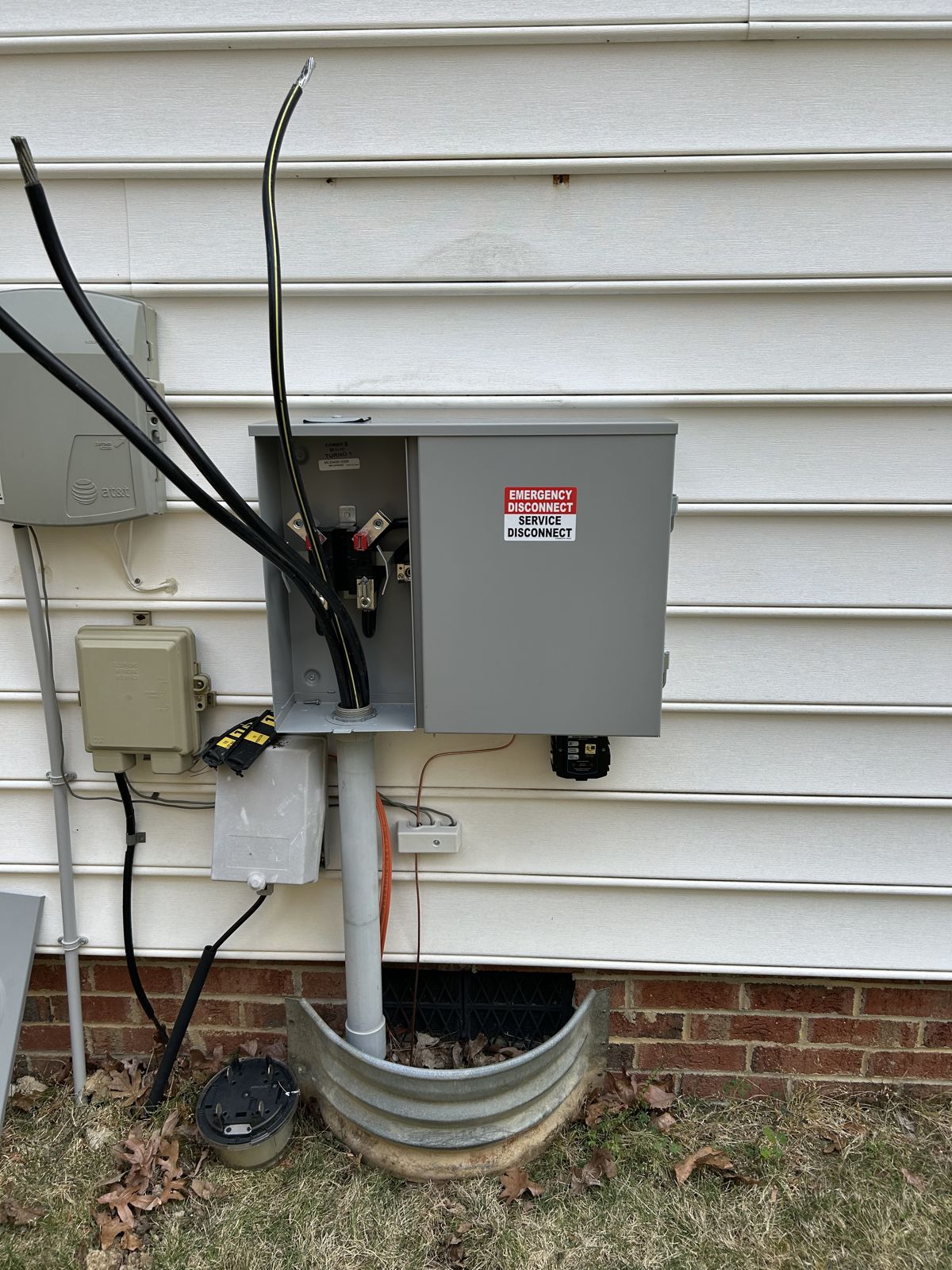 ARC Electric installing a new 200-amp meter combo on a home in Cary, NC